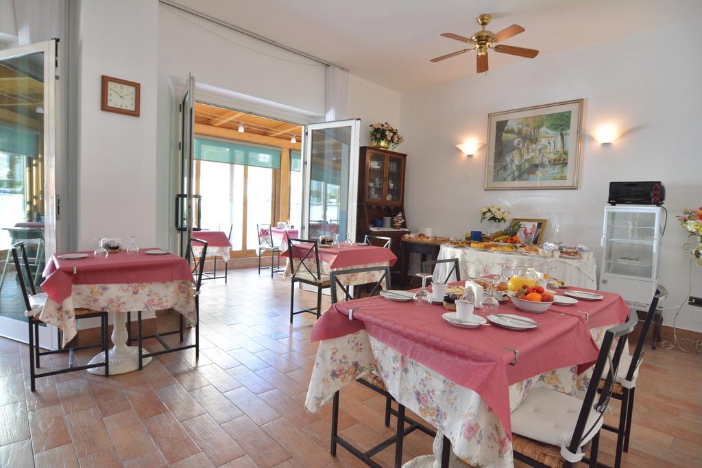 Hotel Galassi نومانا المظهر الخارجي الصورة